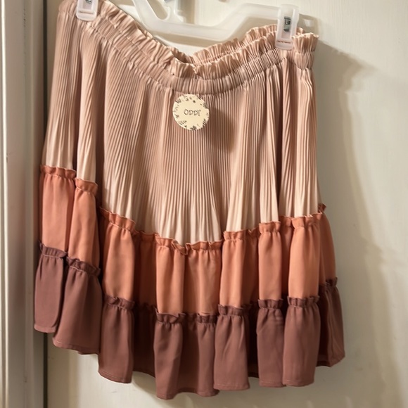 NWT Mini Skirt - Picture 2 of 4